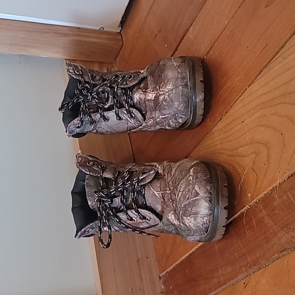 Faded Glory camoflauge boots size 3 youth - Picture 2 of 6